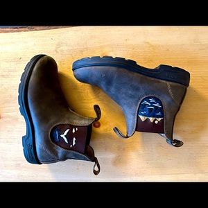 Custom Hand Embroidered Blundstone Boots 5.5